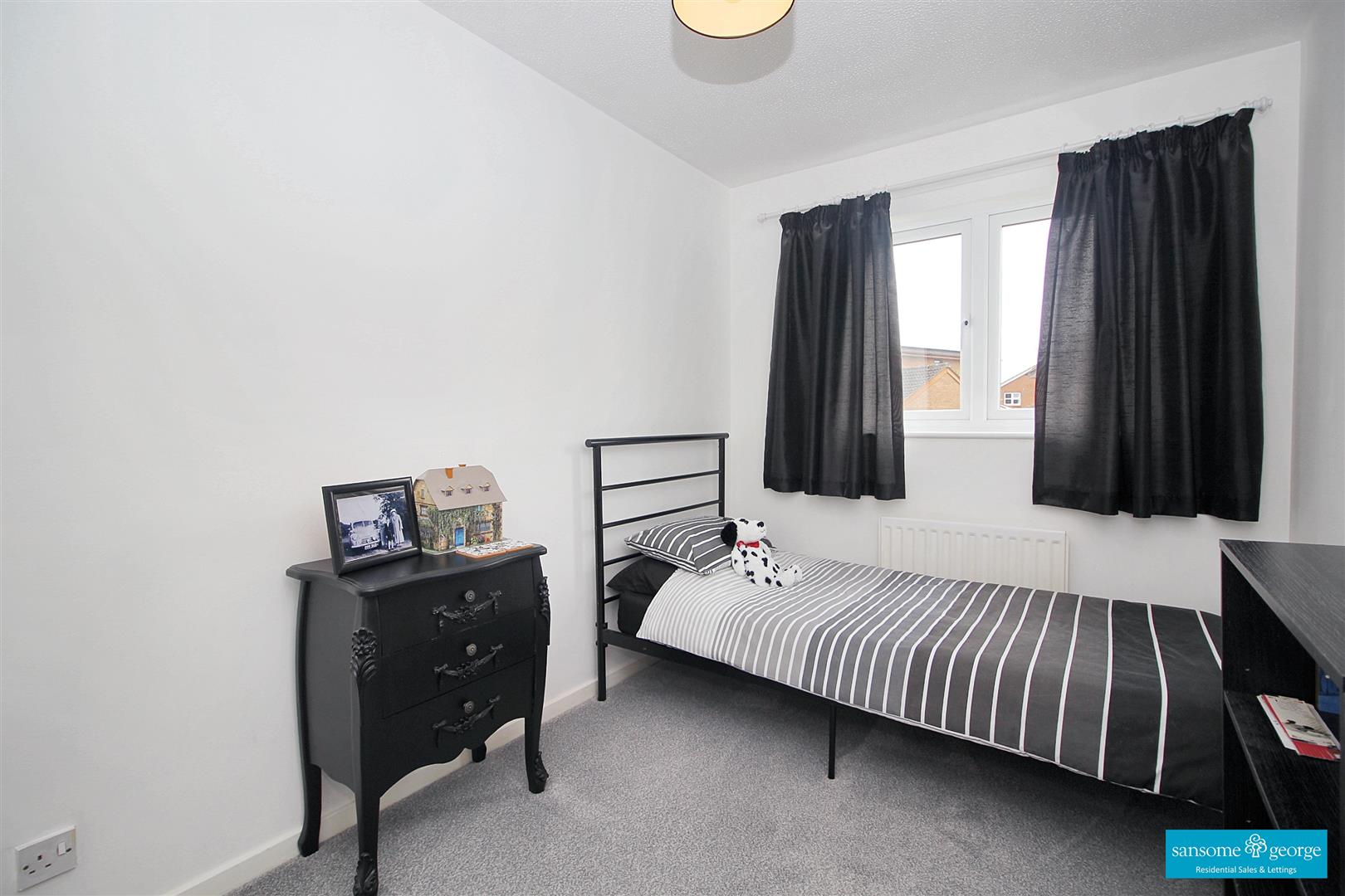 Treeton Close, Lower Earley